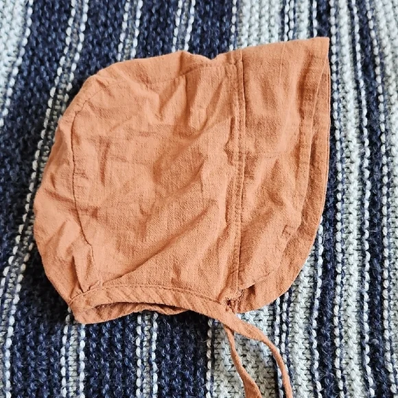 Lemon Kids Set in Warm Brown, Bonnet And Bubble Romper - Picture 6 of 10